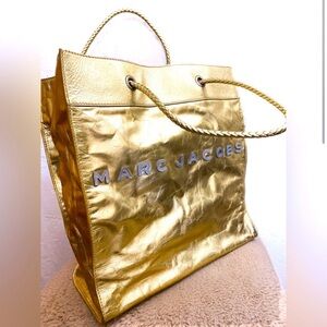 ✨HP✨ MARC JACOBS metallic gold leather tote bag